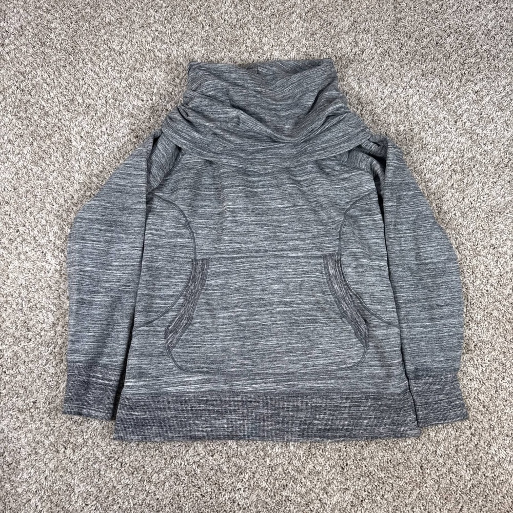 LL Bean Sweatshirt Womens M Gray Heather Cowl Neck Kangaroo Pocket Thumbhole